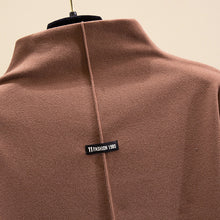 Laden Sie das Bild in den Galerie-Viewer, Fleece T-Shirt mit halbhochen Rollkragen