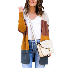 Laden Sie das Bild in den Galerie-Viewer, Kontrast-Strickjacke