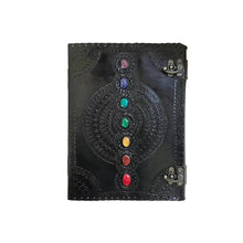 Laden Sie das Bild in den Galerie-Viewer, Paranormales Notizbuch mit 7 Chakra-Edelsteinen