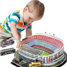 Laden Sie das Bild in den Galerie-Viewer, 3D dreidimensionales Fußballfeld-Puzzle