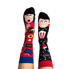 Laden Sie das Bild in den Galerie-Viewer, Interessanter Trend asymmetrische Socken