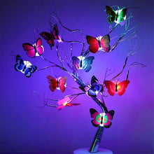 Laden Sie das Bild in den Galerie-Viewer, Leuchtender Schmetterling Wandaufkleber