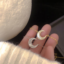 Laden Sie das Bild in den Galerie-Viewer, Mond Halskette