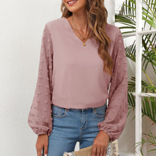 Laden Sie das Bild in den Galerie-Viewer, Langärmliges T-Shirt aus Chiffon mit V-Ausschnitt