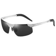 Laden Sie das Bild in den Galerie-Viewer, Selbsttönende Sonnenbrille mit blendfreien polarisierten Gläsern