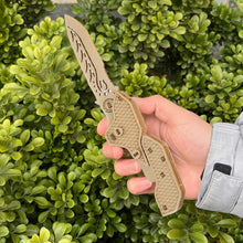 Laden Sie das Bild in den Galerie-Viewer, Faltendes dreidimensionales Messermodellspielzeug