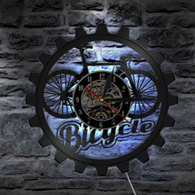 Laden Sie das Bild in den Galerie-Viewer, Kreative Schallplatten-Wanduhr