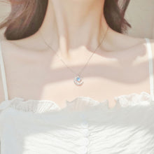 Laden Sie das Bild in den Galerie-Viewer, Mond- und sternförmige Halskette