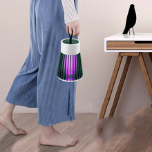 Laden Sie das Bild in den Galerie-Viewer, USB-betriebener LED-Mückenvernichter