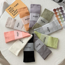 Laden Sie das Bild in den Galerie-Viewer, Einfarbige Socken für Mädchen