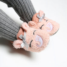 Laden Sie das Bild in den Galerie-Viewer, Babyschuhe aus Baumwolle