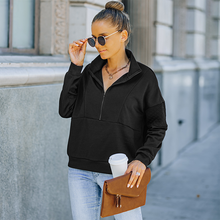 Laden Sie das Bild in den Galerie-Viewer, Minimalistisches Sweatshirt mit Reißverschluss