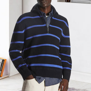 Gestreifter Strickpullover mit Revers