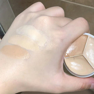 3-in-1-Palette für Konturen und Leuchtkorrekturen