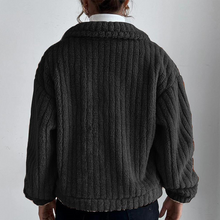 Laden Sie das Bild in den Galerie-Viewer, Revers-Plüsch-Jacke