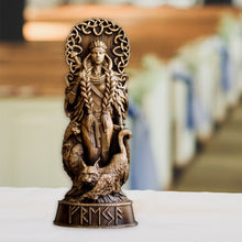 Laden Sie das Bild in den Galerie-Viewer, Mythische Held-Harz-Statue