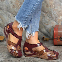 Laden Sie das Bild in den Galerie-Viewer, Damen Retro Sandalen mit runder Zehenpartie und Schnalle