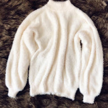 Laden Sie das Bild in den Galerie-Viewer, Lockerer Einfarbiger Strickpullover