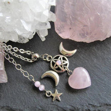 Laden Sie das Bild in den Galerie-Viewer, Einzigartige Halskette mit Stern- und Monddesign