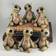 Laden Sie das Bild in den Galerie-Viewer, Voodoo Puppenkegelbrenner, Weihrauchbrenner