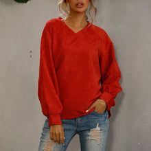 Laden Sie das Bild in den Galerie-Viewer, Einfarbiges Cord-T-Shirt