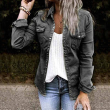 Laden Sie das Bild in den Galerie-Viewer, Einfarbige Plissierte Jeansjacke mit Reverskragen