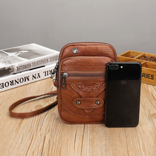 Laden Sie das Bild in den Galerie-Viewer, Retro-Handtasche aus weichem Leder