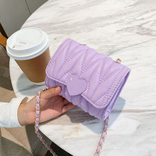 Laden Sie das Bild in den Galerie-Viewer, Pastell Herzen Handtasche