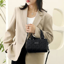 Laden Sie das Bild in den Galerie-Viewer, Modische Geprägte Leichte Segeltuchtasche