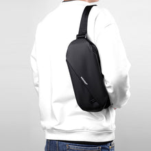 Laden Sie das Bild in den Galerie-Viewer, Multifunktionale Brusttasche