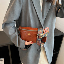 Laden Sie das Bild in den Galerie-Viewer, Gürteltasche im koreanischen Stil mit karierten Nähten