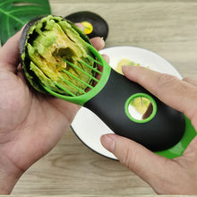 Laden Sie das Bild in den Galerie-Viewer, 3-in-1-Avocadoschneider