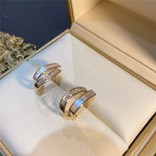 Laden Sie das Bild in den Galerie-Viewer, Neue stilvolle Zirkon Ohrringe