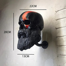 Laden Sie das Bild in den Galerie-Viewer, Schädelförmige Helmhalterung Aus Harzmaterial