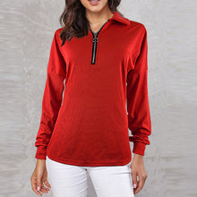 Laden Sie das Bild in den Galerie-Viewer, T-Shirt mit Revers und Reißverschluss