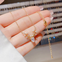 Laden Sie das Bild in den Galerie-Viewer, Glänzende Elch-Halskette Aus Titanstahl