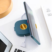 Laden Sie das Bild in den Galerie-Viewer, 2 in 1 Kabelaufwickler mit Handyhalter