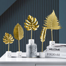 Laden Sie das Bild in den Galerie-Viewer, Goldener Blatt Schmuck