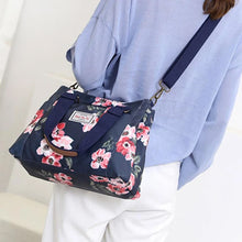 Laden Sie das Bild in den Galerie-Viewer, Schultertasche aus Nylon mit großem Fassungsvermögen