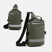 Laden Sie das Bild in den Galerie-Viewer, Diebstahlsichere Herren-Brusttasche mit USB-Ladefunktion