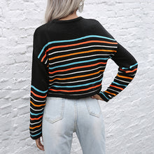 Laden Sie das Bild in den Galerie-Viewer, Mehrfarbig Gestreifter Strickpullover