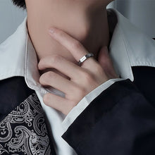 Laden Sie das Bild in den Galerie-Viewer, Vintage Herrenringe - Gravierte 7 Todsünden/7 Tugenden