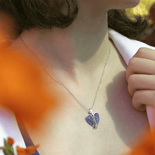 Laden Sie das Bild in den Galerie-Viewer, Herz &amp; Engelsflügel Halskette mit Anhänger