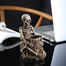 Laden Sie das Bild in den Galerie-Viewer, Halloween Kreativer Totenkopf Stifthalter