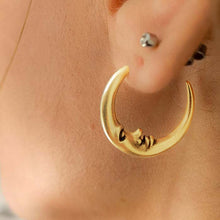 Laden Sie das Bild in den Galerie-Viewer, Kreative Mond-Ohrringe