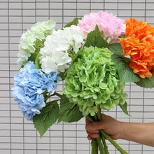 Laden Sie das Bild in den Galerie-Viewer, Künstliche Hortensienblüten für den Außenbereich
