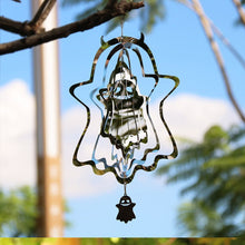Laden Sie das Bild in den Galerie-Viewer, Halloween Thema 3D Windspiele drehbare Ornamente