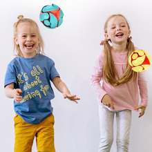 Laden Sie das Bild in den Galerie-Viewer, Kreativer teleskopischer farbwechselnder Fußball