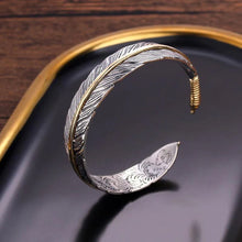 Laden Sie das Bild in den Galerie-Viewer, Vintage-Federarmband