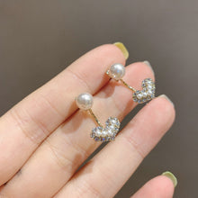 Laden Sie das Bild in den Galerie-Viewer, Damen einfache und vielseitige Liebesdiamantperlenohrringe
